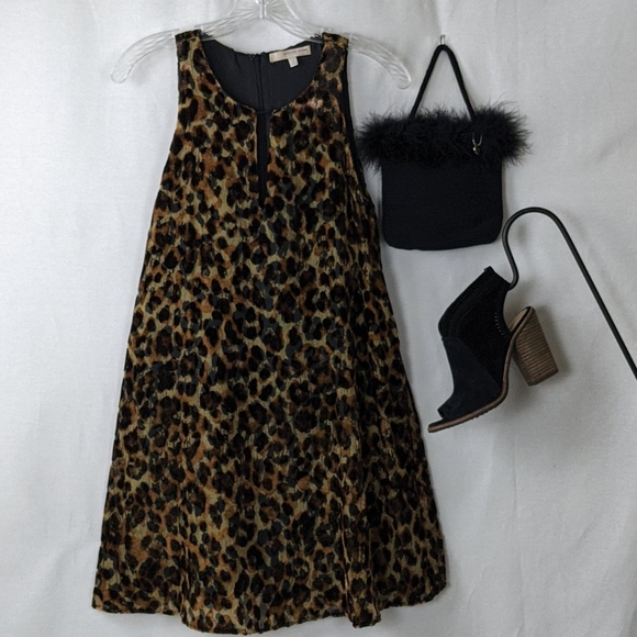 LAVENDAR BROWN  Leopard Print Velvet Textured Dress - Picture 2 of 8